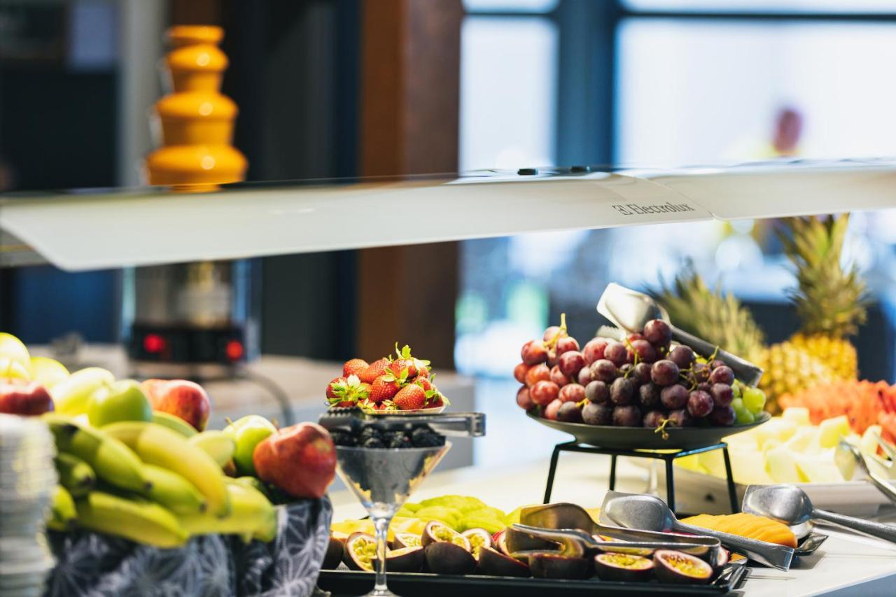 La Mer Resort & Spa - Adults Only Джорджополис Екстериор снимка A salad bar