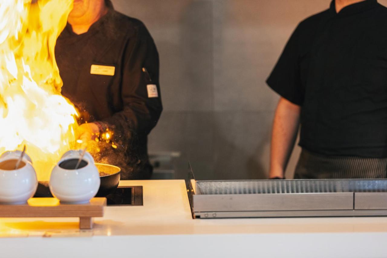 La Mer Resort & Spa - Adults Only Джорджополис Екстериор снимка A teppanyaki grill