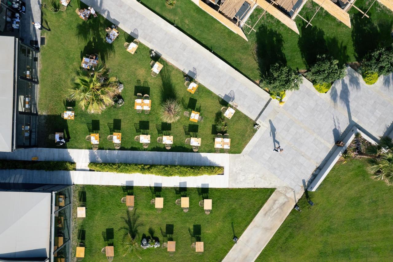 La Mer Resort & Spa - Adults Only Джорджополис Екстериор снимка Aerial view of the park